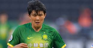 €2.00m * nov 15, 1996 in tongyeong, gyeongnam, korea, south Tottenham Prepare To Move For 15m Centre Back After Chelsea Enter Race