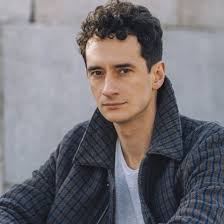 kress.de: Manuel Tanner