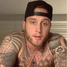 Chet hanks has been in the spotlight quite a bit recently, so here is everything you need to know regarding tom hanks' notoriously troubled son. Watch Chet Hanks Instagram Video About Tom Hanks Coronavirus
