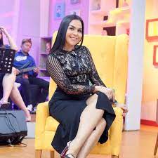 Agnes melanie siahaan atau yang lebih dikenal melaney ricardo (lahir di medan, 24 februari 1980; 5 Bulan Pisah Suami Melaney Ricardo Nangis Bertemu Istri Dan Anak Showbiz Liputan6 Com