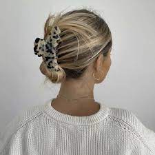 Pin By Fashion Over Function On Fashion In 2020 Hair Accessories Hair Looks Aesthetic Hair