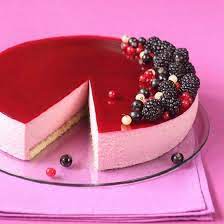 Delice Au Cassis Gorgeous Blackcurrant Mousse Cake By James Martin In Russian And Portuguese Wit Blackcurrant Mousse Cake Mousse Cake Christmas Cookie Cake