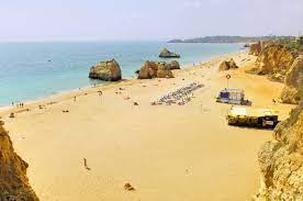 Grenzend aan portimão liggen een paar stranden die prima op een ansichtkaart passen. 5 920 Portugal Algarve Portimao Strand Fotos Kostenlose Und Royalty Free Stock Fotos Von Dreamstime