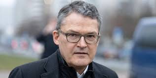 Bundestag deputy told what German schoolchildren should do in case of war