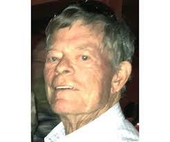 Robert Estill's Instagram, Twitter & Facebook