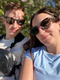 Seeking work near Houston, Texas with housing provided