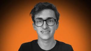 Toni Comeau's Instagram, Twitter & Facebook