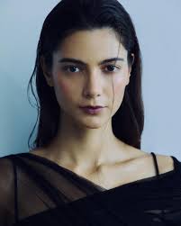 StudioVisit with @romanawerszko @anotherspeciesagency Photographer  @schaelmarceus Stylist @benjamin_waye @humankindmgmt Beauty @milesptrll  @humankindmgmt Photographer Assistant @luiisreyess Studio @rodeoproduction