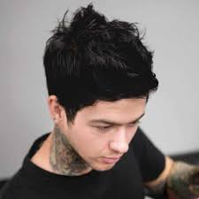 The best short haircuts to combine with an undercut include the slick back, comb over, pompadour, faux hawk, and spiked hair. 17 Messy Hairstyles For Men 2021 Trends