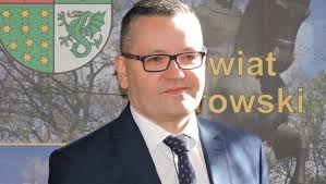 Nata il 17 dicembre 1957 a jawor ) è una politica polacca ed ex ministro dell'interno e. Ostrow Mazowiecka Nowy Dyrektor W Szpitalu Konkurs Wygral Artur Wnuk Od Niedawna Pelniacy Obowiazki Dyrektora Tygodnik Ostrolecki