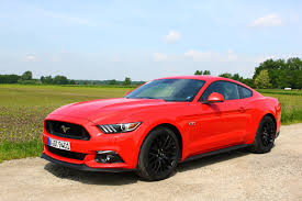 Including destination charge, it arrives with a manufacturer's suggested retail price (msrp) of about. Urlaub Fur Die Seele Der Neue Ford Mustang Gt Ubi Testet