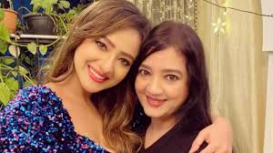 Both were born in the united states and carry u.s. Viral Mithun Chakraborty S Daughter In Law Madalsa Sharma Dances With Mom Sheela On Popular Justin Timberlake Song