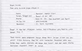 Dalam pembuatan surat lamaran kerja di pt anda harus menulis posisi yang sesuai dengan yang dibutuhkan pt tersebut. Contoh Surat Lamaran Kerja Di Konter Tulis Tangan Berbagai Contoh Cute766