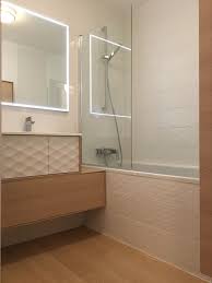 Salle De Bain Dessinee Par Nuance D Interieur Mobilier Faience Et Carrela Amenagement Salle De Bain Credence Salle De Bain Meuble Salle De Bain Leroy Merlin