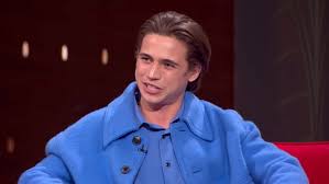 Cobra kai star tanner buchanan is joining addison rae in he's all that, a remake of the 1999 classic teen romantic comedy she's all that, which starred rachael leigh cook and freddie prinze jr. Cobra Kai Netflix Star Tanner Buchanan Spielte In Einer Death Metal Band