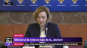 Prin sentința civilă din 2017, tribunalul bacău a dispus, între altele, obligarea universității vasile alecsandri din bacău la plata către reclamanți a diferențelor salariale reprezentând sume compensatorii corespunzătoare titlului de doctor, începând cu data obținerii titlului (ulterior datei de 6 iulie. Ministerul De Interne Va TÄia Sporul De Doctorat Al Unor OfiÅ£eri