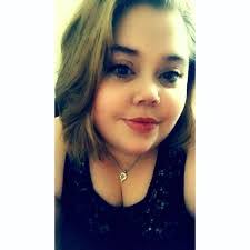 Amanda Flanagan's Instagram, Twitter & Facebook