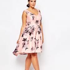 We did not find results for: 25 Robes Pour Invitees Rondes Trouvez Le Style Parfait Pour Un Mariage Au Printemps