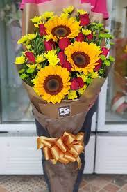 Bouquet Of Sunflowers Www Fgdavao Com Price List Can Be Seen On Our Website Store Address 123 Lopez Sunflower Arrangements Flower Delivery Sunflower Bouquets