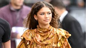 17.and when she was on the cover of vogue, and her reaction to seeing it irl for the. Zendaya Is Focusing On Acting Because Of What She Had To Deal With In The Music Industry Teen Vogue