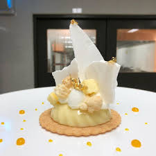 Guillaume Coulbrant On Instagram Good Morning Lemon Tart Cake Cakes Lemon Tart Meringue Gateau Patisserie Gateau Desserts Cake Patisserie