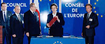Rada europy odegrała ważną rolę w harmonizacji ustawodawstw narodowych, tworzeniu prawodawstwa i sądownictwa europejskiego w zakresie praw człowieka oraz . 30 Rocznica Przystapienia Polski Do Rady Europy Polska W Radzie Europy Portal Gov Pl