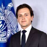 200+ perfiles de «Bours»