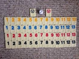 Uno de los juegos de mesa más antiguos, el juego real de ur, tiene su origen aproximadamente 2.600 años antes de cristo. Como Jugar Rummy O Deblogsyjuegos