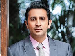 The massive campus houses machines that can fill 500 glass vials per minute and gleaming steal bioreactors almost two stories. Covid 19 Hope To Announce Our Own Vaccines By The End Of 2021 Says Serum Institute Of India Ceo Adar Poonawalla