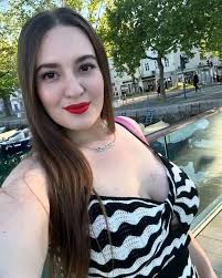 Heartbreak and relationship issues in dating