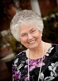 Ila Butler's Instagram, Twitter & Facebook