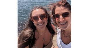 Elisabeth Yates's Instagram, Twitter & Facebook