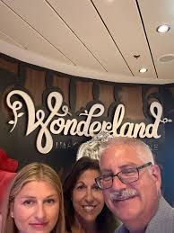 Dining experience in Wonderland