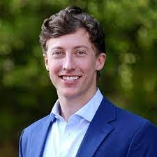 Douglas Davidson's Instagram, Twitter & Facebook