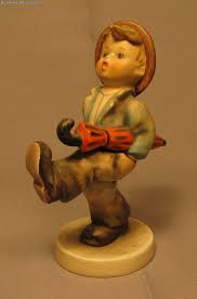 The hum number is one of the most important numbers on your figurine, this is the model number and it identifies what the hummel is. Pin On Hummel Figurines
