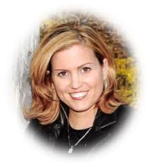 Leslie Hebert's Instagram, Twitter & Facebook