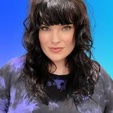 Lucy Ford's Instagram, Twitter & Facebook