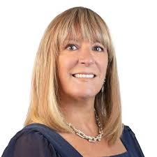 Laurie Chase, Luxury Real Estate Agent