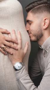 Najbolji dio videa je kad netom prije izlaska ljubi svoju nanu, a najteži  kad je sjela u auto.