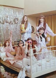 On february 3, 2020, gfriend released their eighth ep, 回:labyrinth, with the lead single . SwoÉ´ie Gfriend Season Greetings 2020 Gfriend Sourse Sinjilove Putri