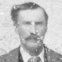 Leo Mayes's Instagram, Twitter & Facebook