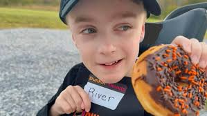 Spreading joy': 6-year-old Dunkin' fan becomes honorary crew member for a  day in Bedford