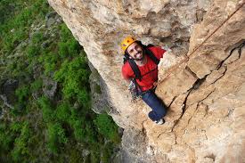 Ces magnifiques gorges sauvages aux paroies abruptes façonnées par l'érosion sont situées en limite du parc national des cévennes et du. Climbing Esprit Nature