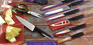 Two of the most commonly used knives in the kitchen are: Tupperware Tupperware Great Recipes Knife Sets
