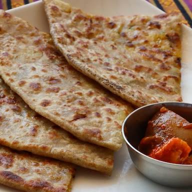 What Are Paani Wale Paranthe? A Tasty Recipe Made Without A Single Drop Of  Oil - NDTV Food