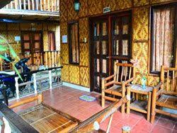 Bahay kubo or nipa hut is a traditional filipino house. Alona Pyramid Resort5 Jpg 250 188 Rumah Bambu Bilik