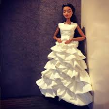 Check spelling or type a new query. Puppenkleider Aus Klopapier Und Taschentuchern Papierkleid Puppenkleidung Minikleid