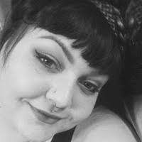 Heather Cushman's Instagram, Twitter & Facebook