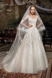 A linie v ausschnitt schleppe spitze tull brautkleid luxus hochzeitskleider a linie spitze brautmoden mit watchtribe.com. Brautmode Cosmobella Brautkleid 7932 Anna Moda