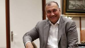 Murat ülker, türkiye cumhuriyeti eski başbakanı ahmet davutoğlu ile liseden sınıf arkadaşıdır. Murat Ulker Kime Hodri Meydan Dedi Boldmedya